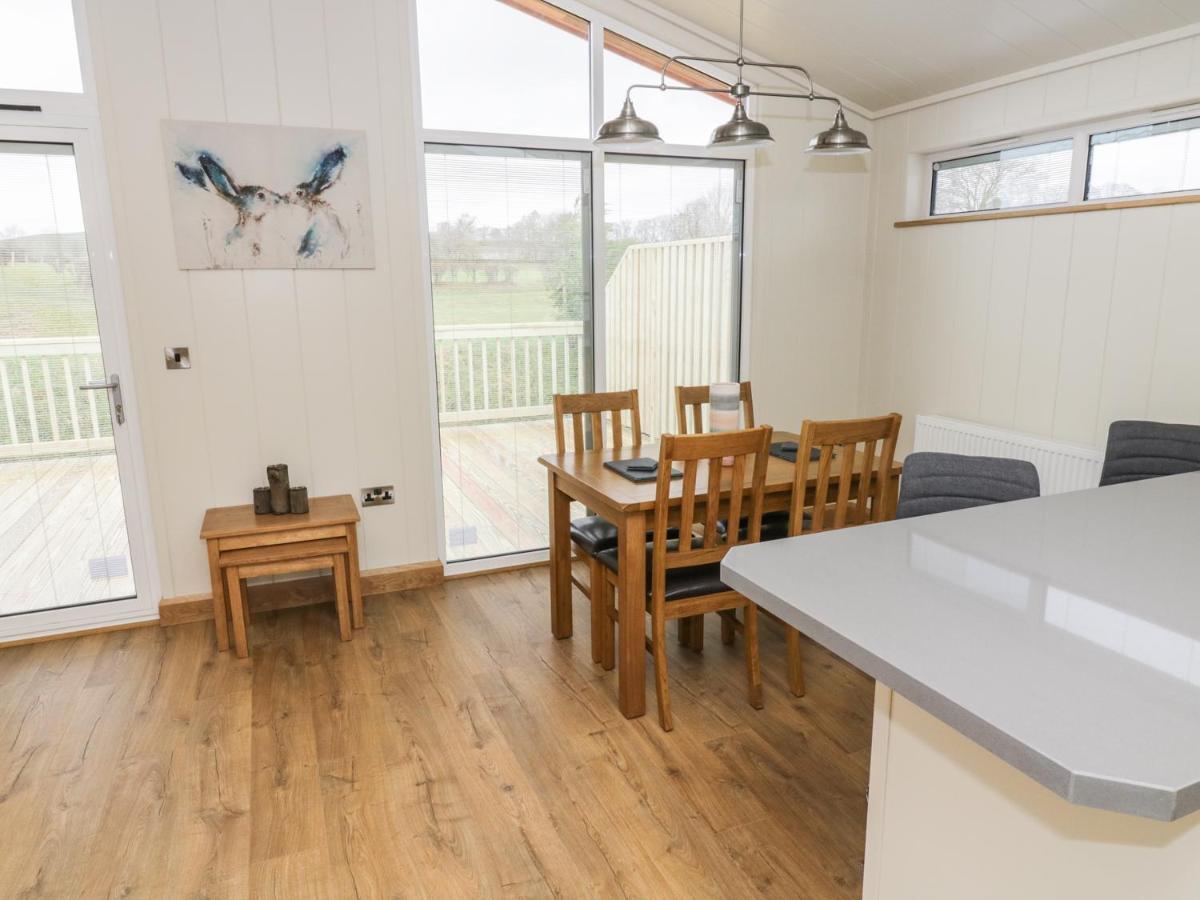 Woodpecker Lodge Скиптън Екстериор снимка